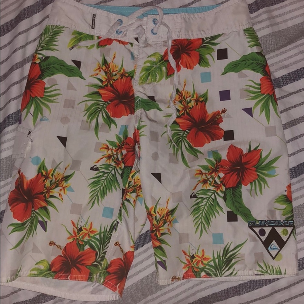 Kids Quiksilver Floral Swim Shorts/Trunks Size 26